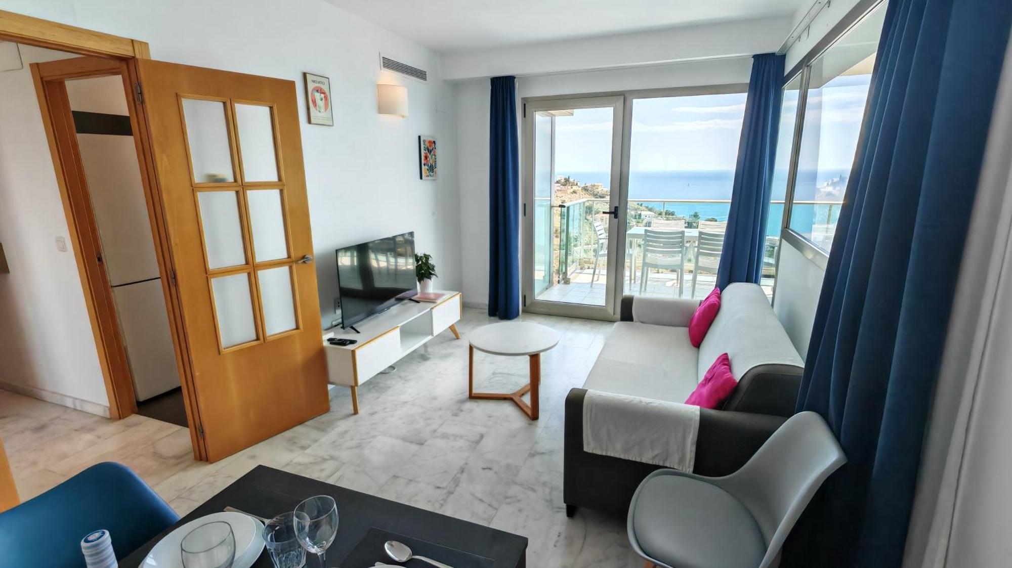 Apartment High Rise - Sea Views - Torre Lugano *