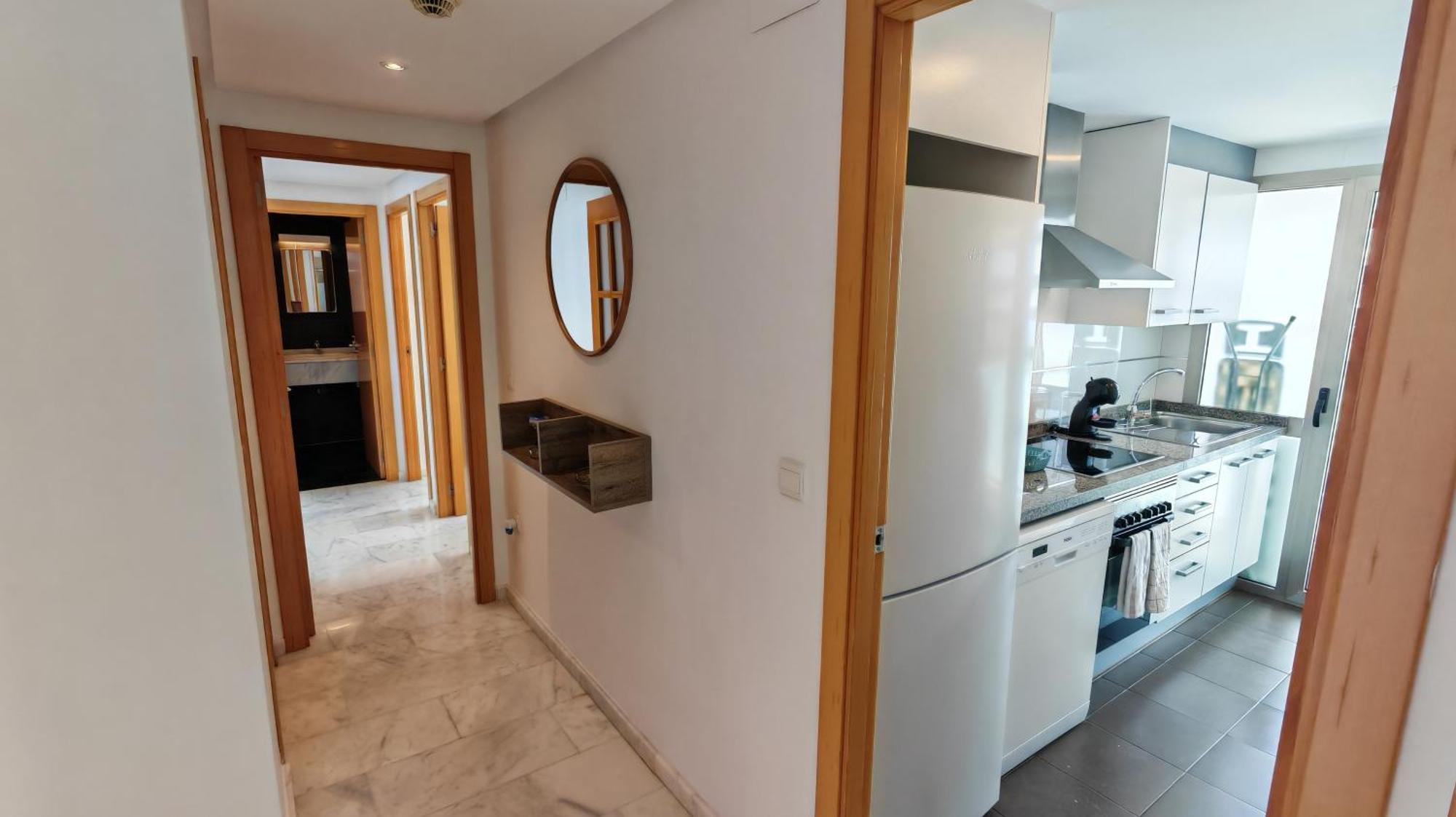 High Rise - Sea Views - Torre Lugano *